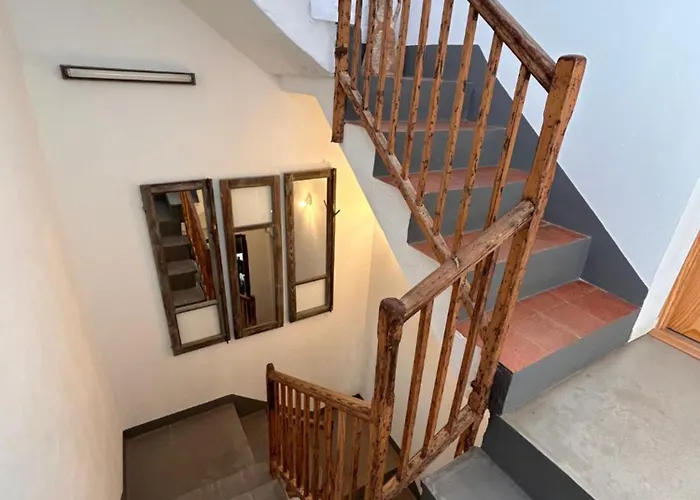 Smoix Hotel